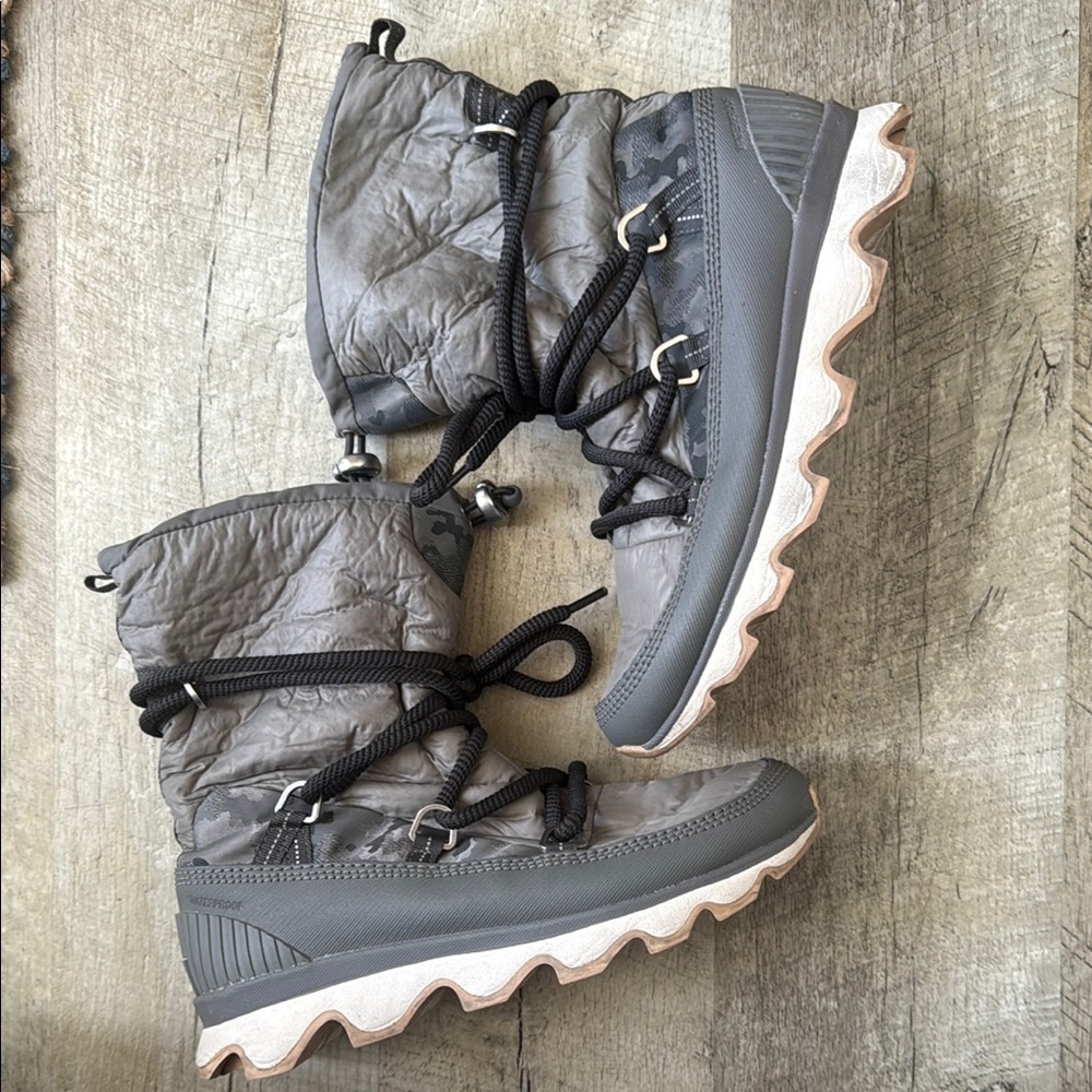 Sorel Gray Winter Boots with Insulated Quilted Upper